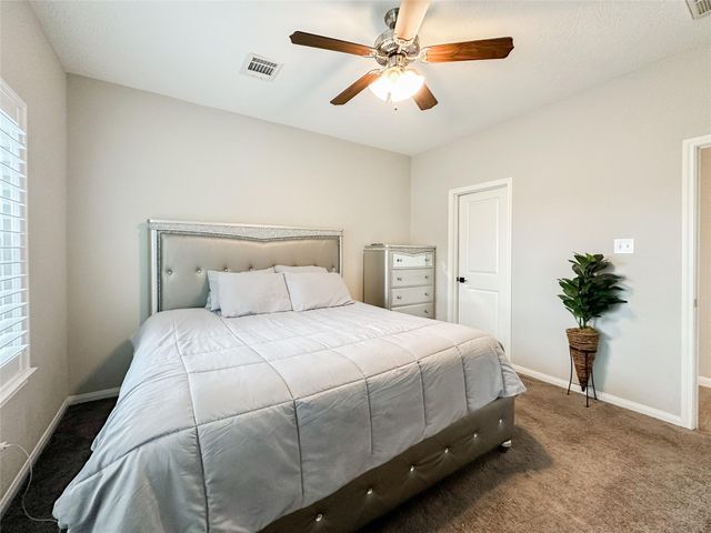 727 Road 5105, Cleveland, TX 77327