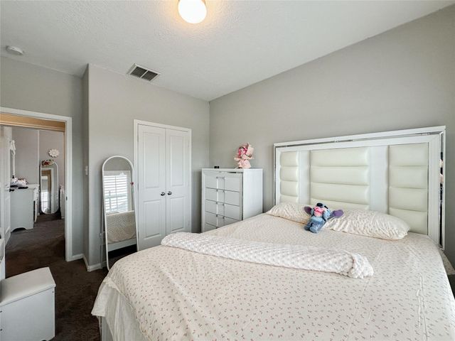 727 Road 5105, Cleveland, TX 77327