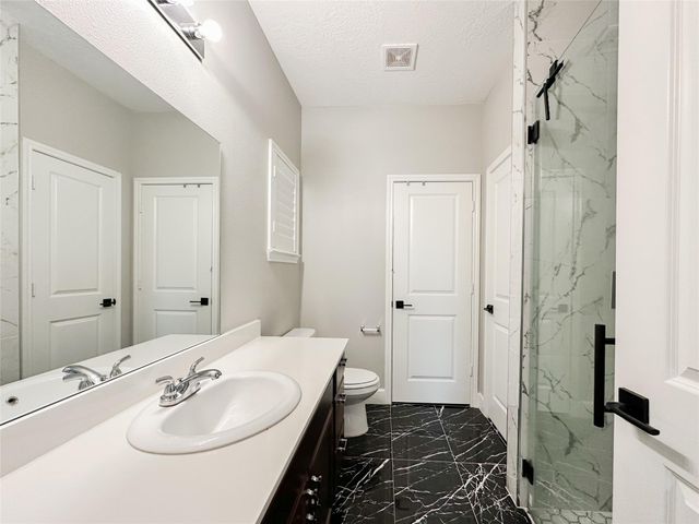 727 Road 5105, Cleveland, TX 77327