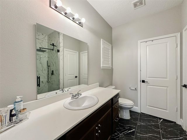 727 Road 5105, Cleveland, TX 77327