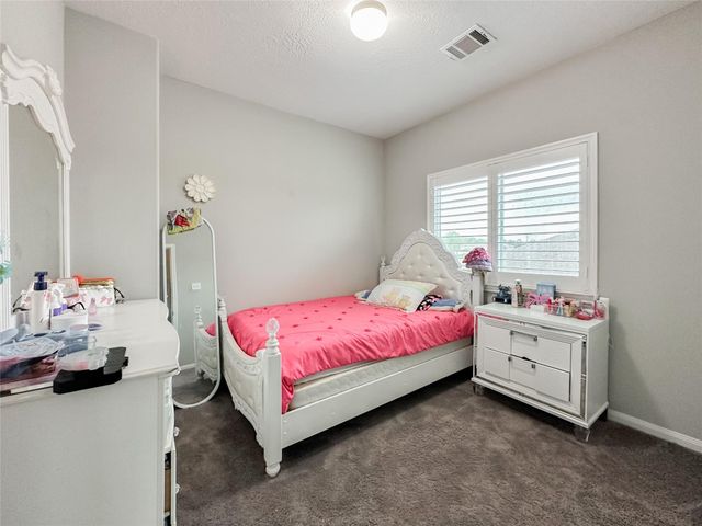 727 Road 5105, Cleveland, TX 77327