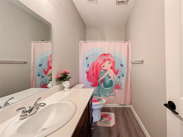 727 Road 5105, Cleveland, TX 77327