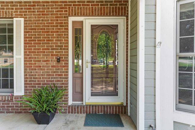 1000 Stratford Circle, Manhattan, KS 66503