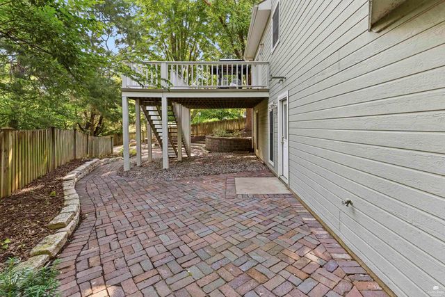 1000 Stratford Circle, Manhattan, KS 66503