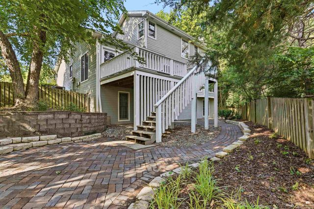 1000 Stratford Circle, Manhattan, KS 66503