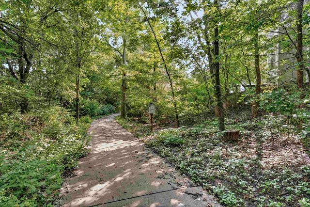 1000 Stratford Circle, Manhattan, KS 66503