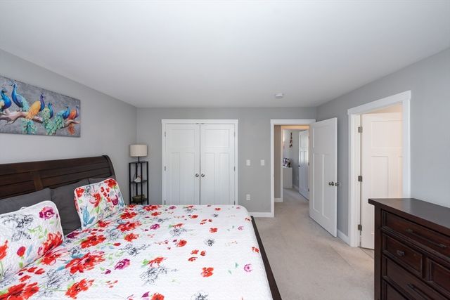 18 Craftsman Ct 16, Grafton, MA 01560