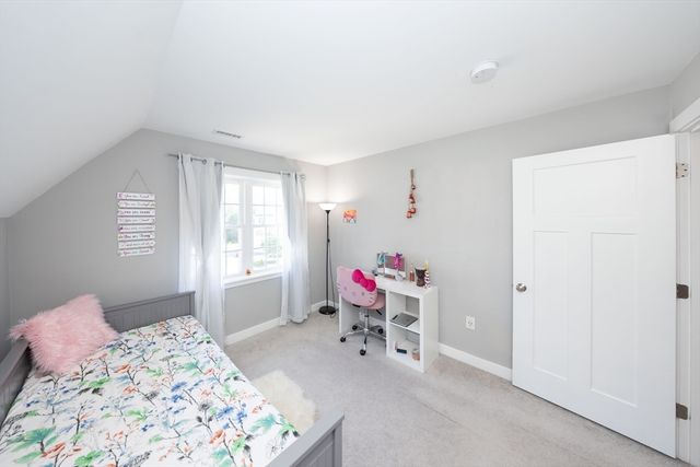 18 Craftsman Ct 16, Grafton, MA 01560