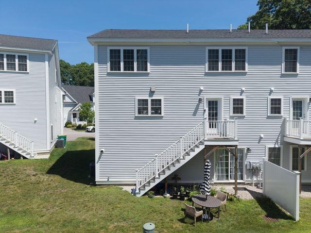 18 Craftsman Ct 16, Grafton, MA 01560