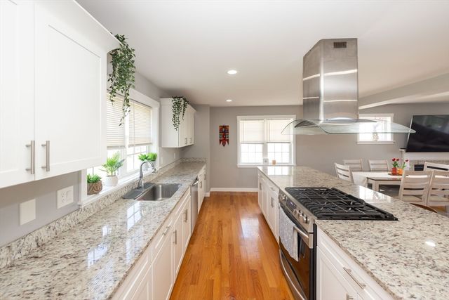 18 Craftsman Ct 16, Grafton, MA 01560