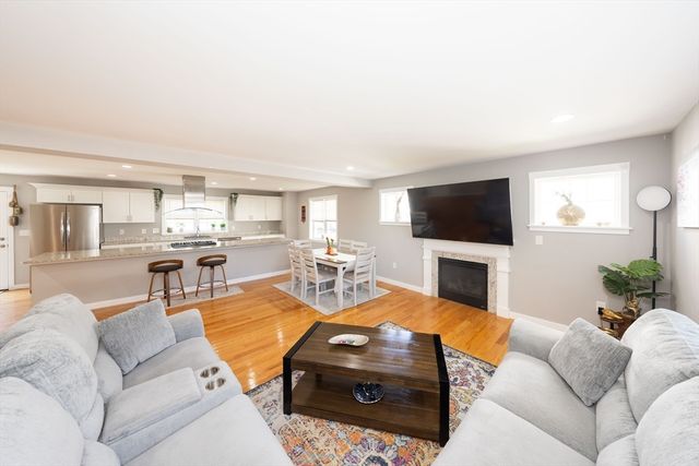 18 Craftsman Ct 16, Grafton, MA 01560