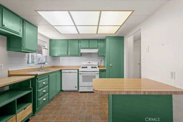 6741 Lincoln 15, Buena Park, CA 90620