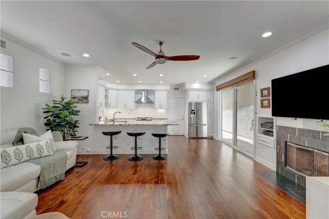 515 20th Street, Huntington Beach, CA 92648