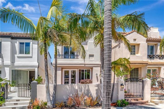 515 20th Street, Huntington Beach, CA 92648