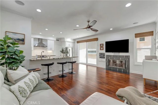 515 20th Street, Huntington Beach, CA 92648