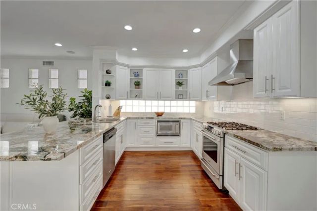 515 20th Street, Huntington Beach, CA 92648