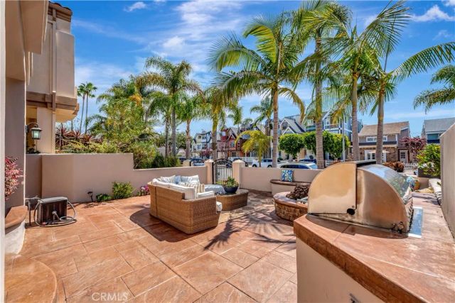 515 20th Street, Huntington Beach, CA 92648