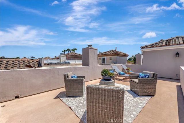 515 20th Street, Huntington Beach, CA 92648