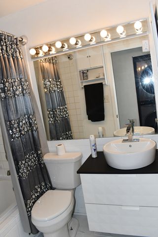 945 Commonwealth Court 4, Vernon Hills, IL 60061