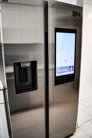 945 Commonwealth Court 4, Vernon Hills, IL 60061