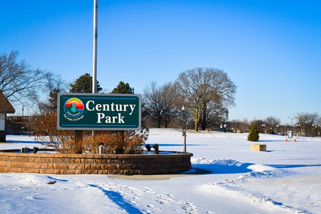 945 Commonwealth Court 4, Vernon Hills, IL 60061