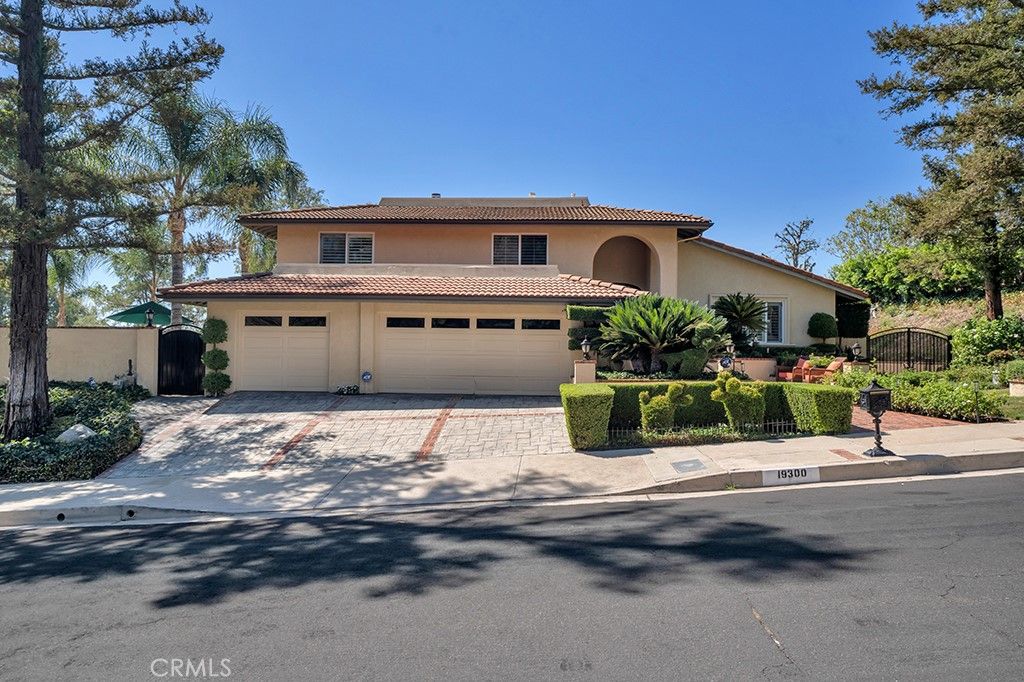 19300 Singing Hills, Porter Ranch, CA 91326 — exterior
