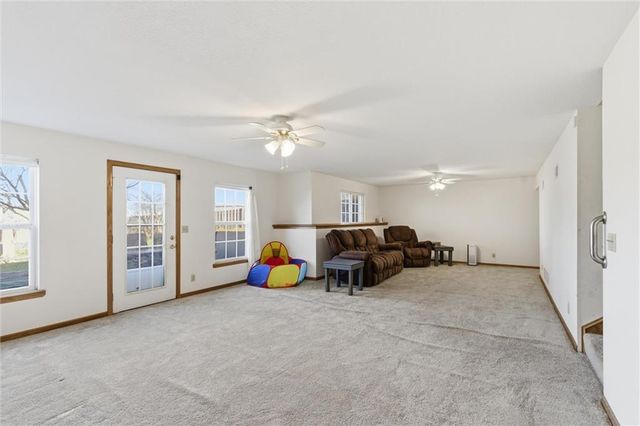 3708 Richmond Drive, Leavenworth, KS 66048