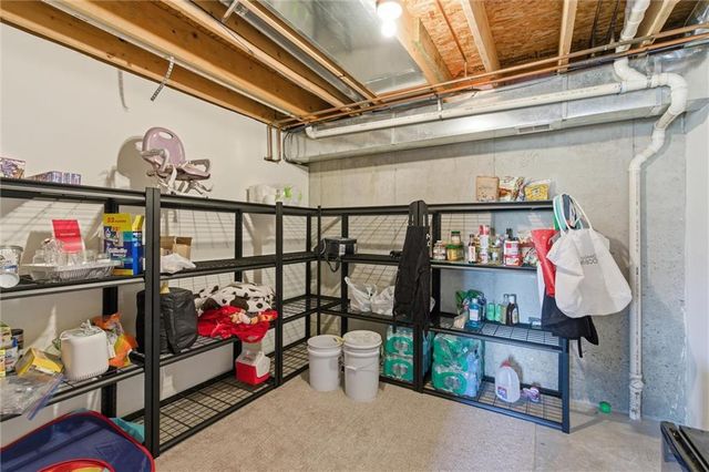 3708 Richmond Drive, Leavenworth, KS 66048