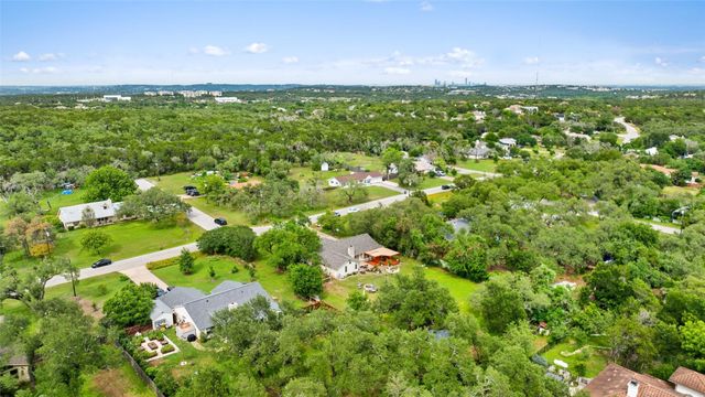 9905 Murmuring Creek DR, Austin, TX 78736