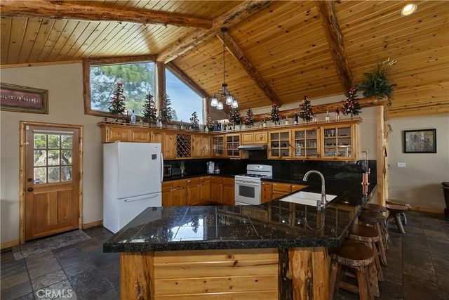 340 Stoney Creek, Big Bear Lake, CA 92315