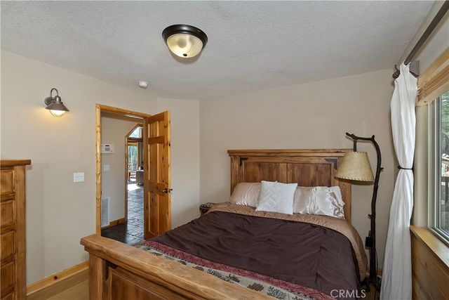 340 Stoney Creek, Big Bear Lake, CA 92315