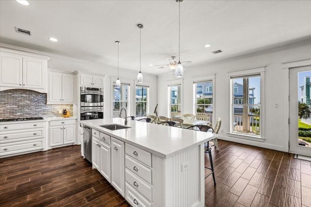 11406 Beachside, Galveston, TX 77554