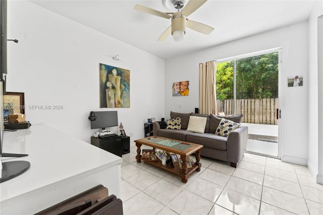 16102 Opal Creek Dr, Weston, FL 33331