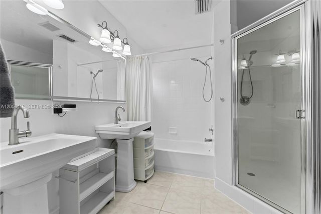 16102 Opal Creek Dr, Weston, FL 33331