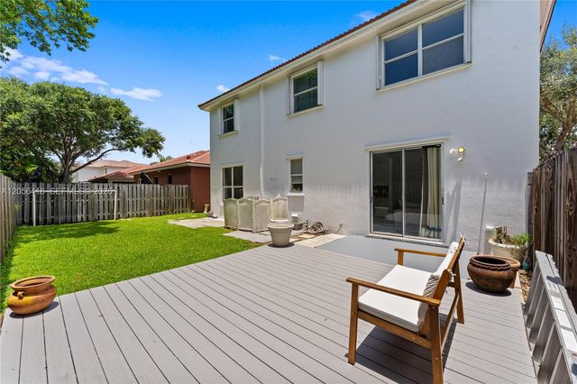 16102 Opal Creek Dr, Weston, FL 33331