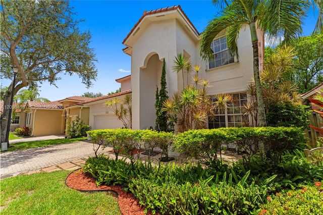 16102 Opal Creek Dr, Weston, FL 33331
