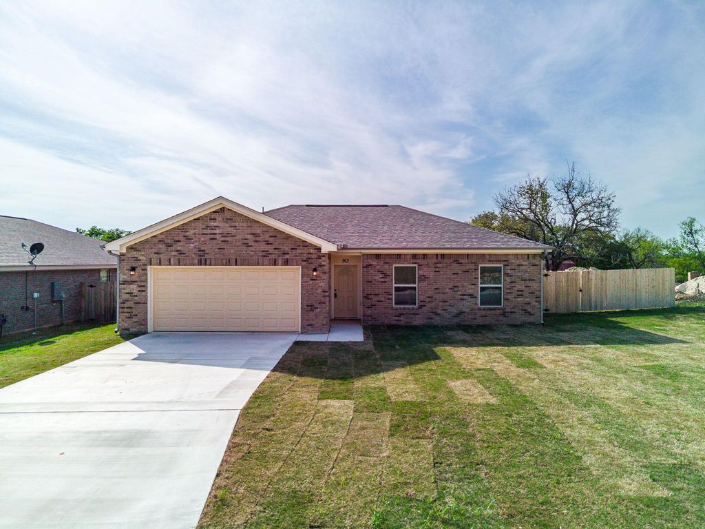 913 Blane Circle CIR, Lampasas, TX 76550