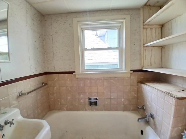 1323 Birch Ave, Superior, WI 54880