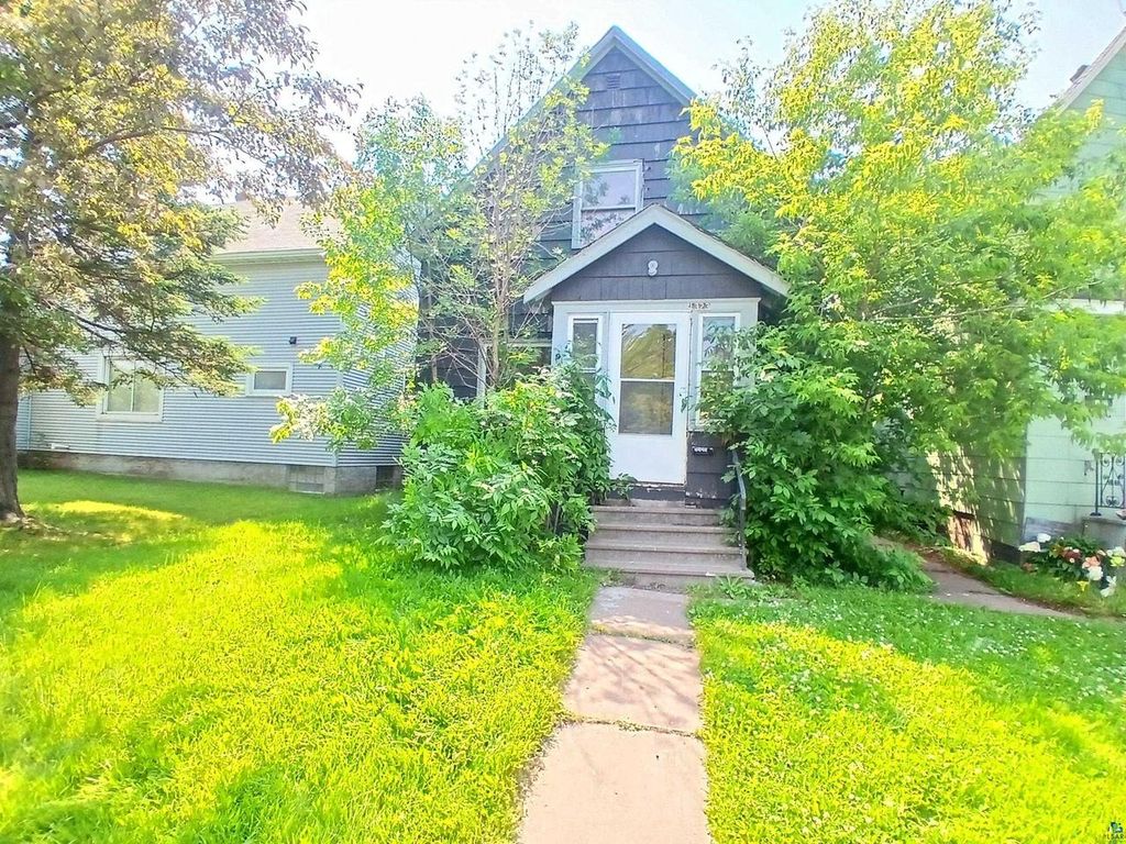 1323 Birch Ave, Superior, WI 54880