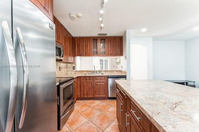 926 Opal Ter, Weston, FL 33326
