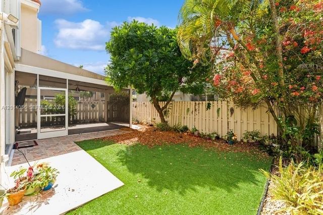 926 Opal Ter, Weston, FL 33326