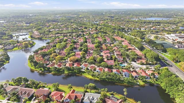 926 Opal Ter, Weston, FL 33326