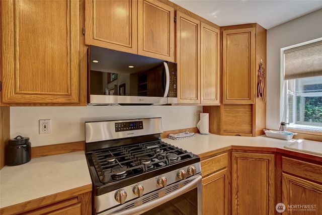 8618 154th Place NW, Stanwood, WA 98292