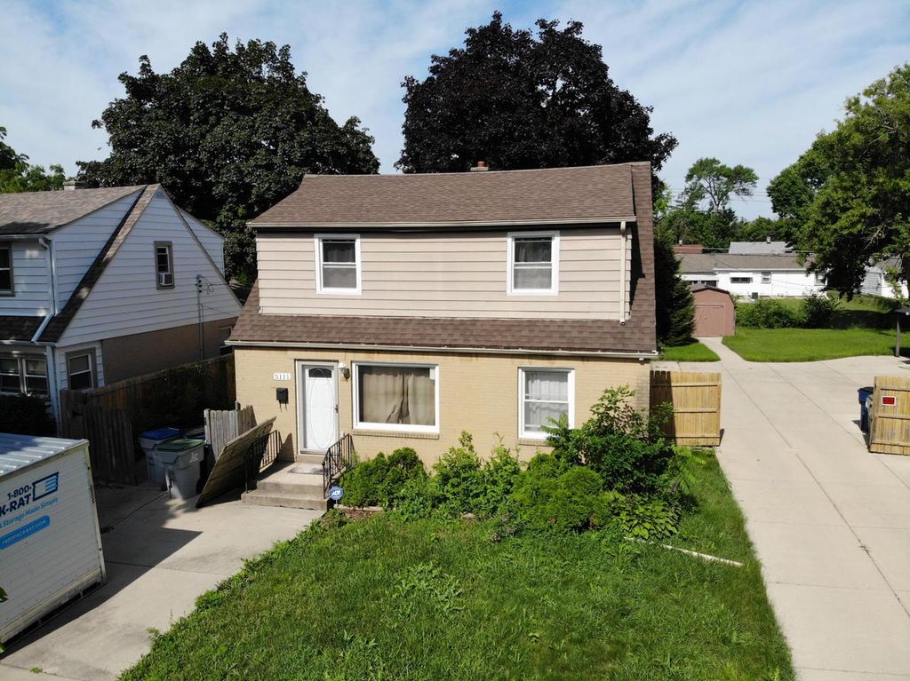 5111 N 61st STREET, Milwaukee, WI 53218