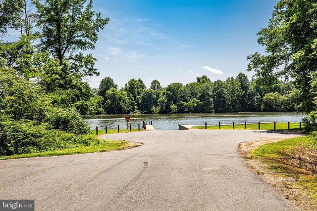 6486 HAWKEYE DR, King George, VA 22485