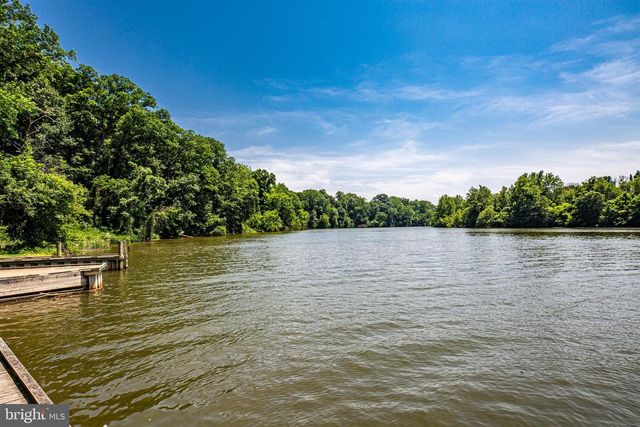 6486 HAWKEYE DR, King George, VA 22485