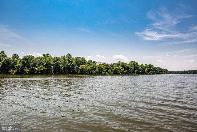 6486 HAWKEYE DR, King George, VA 22485