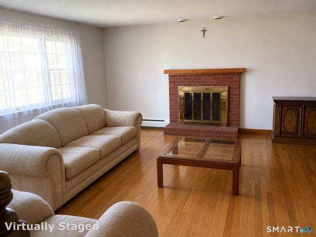 31 Juniper Street, Newington, CT 06111