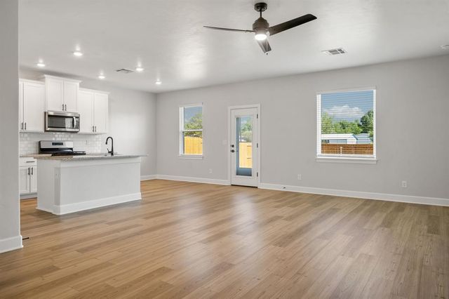 3116 Adelyn Terrace, Yukon, OK 73099