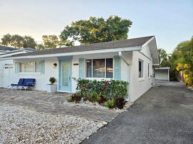 2442 WOOD STREET, Sarasota, FL 34237